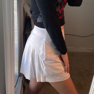🚨PRICE DROP🚨White Tennis Skirt